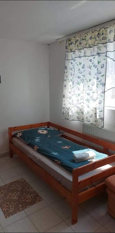 Visszavar-Lak Privat Berlemeny Badacsonytomaj Exterior foto