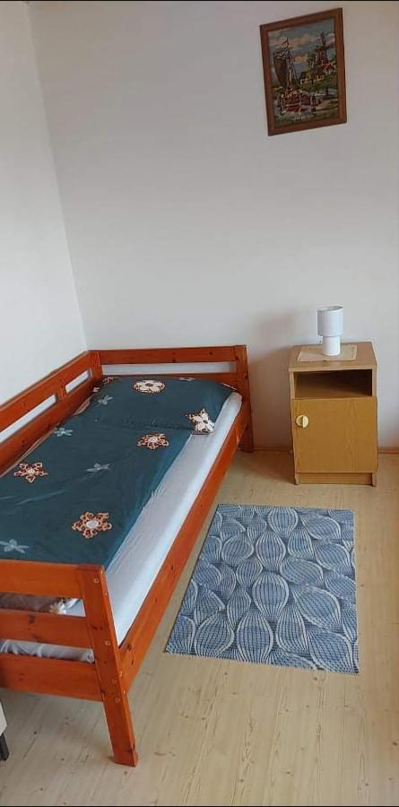 Visszavar-Lak Privat Berlemeny Badacsonytomaj Exterior foto